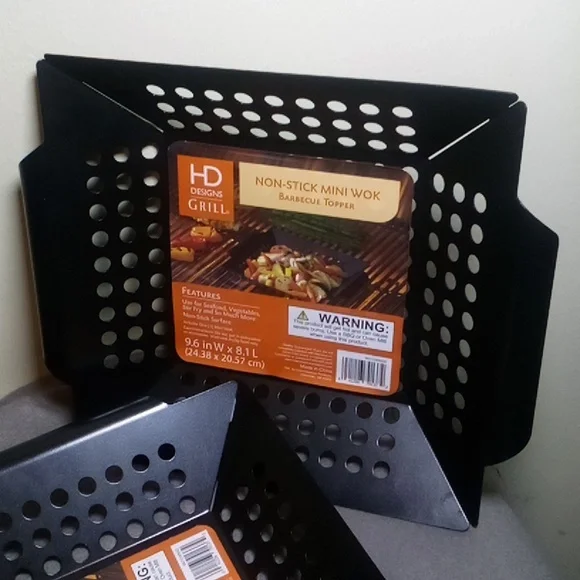 2(two) non-stick mini wok BBQ Toppers - Picture 6 of 10